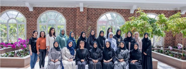 " الفجيرة للثقافة والإعلام " تحتفل بيوم المرأة الإماراتية.