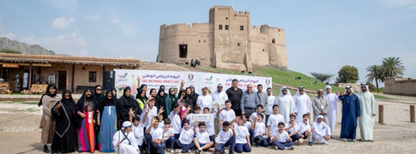 ألعاب تراثية وترفيهية في فعاليات اليوم الرياضي الوطني بقلعة الفجيرة .