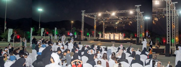 القرية التراثية بالفجيرة تتزيّن باحتفالات شعبية وأجواء وطنية إحتفالاً بعيد الإتحاد الـ53