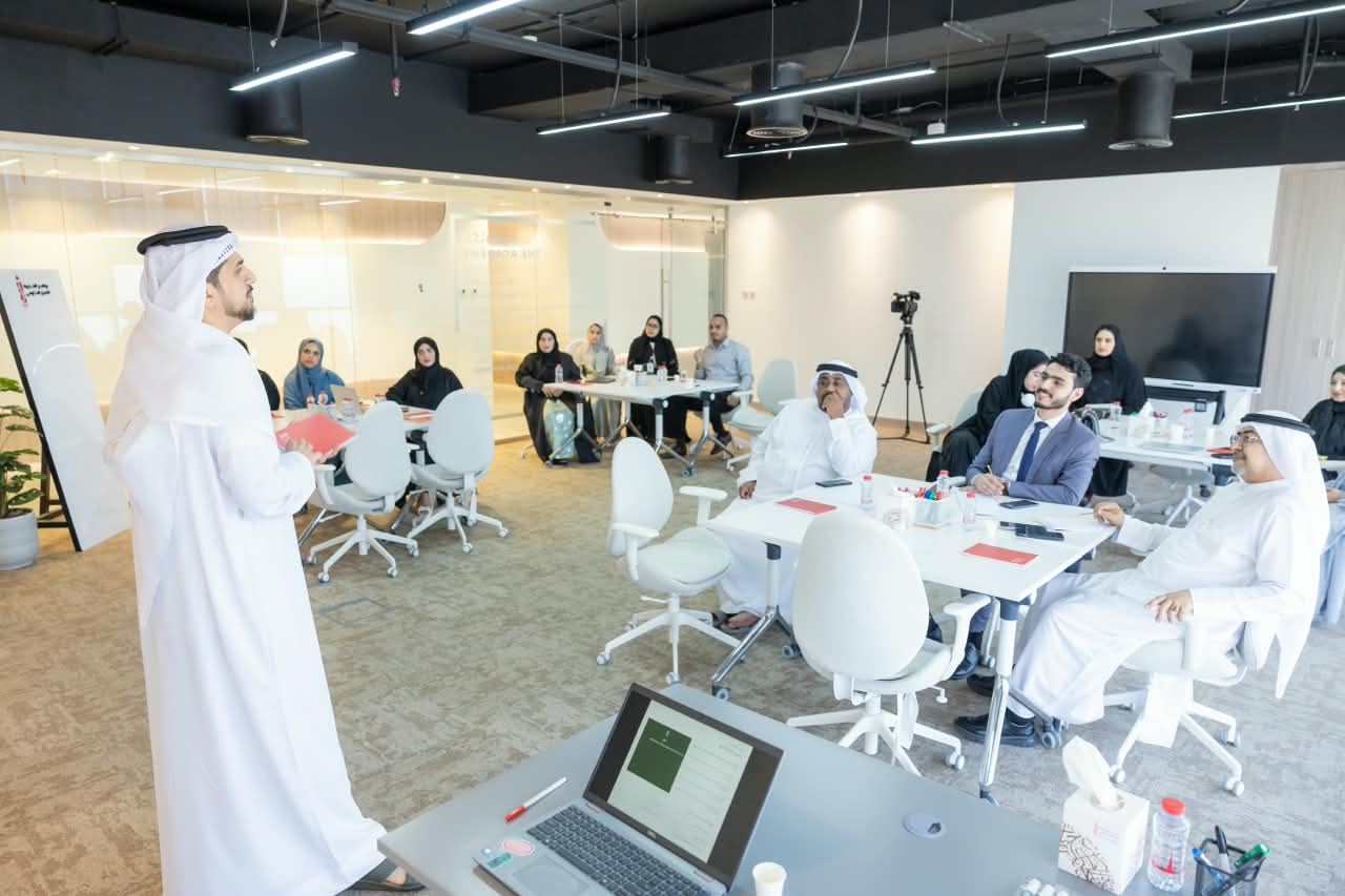 الفجيرة للثقافة والإعلام» تنظم دورة «كيف تؤلف كتابك في عصر الذكاء الاصطناعي»