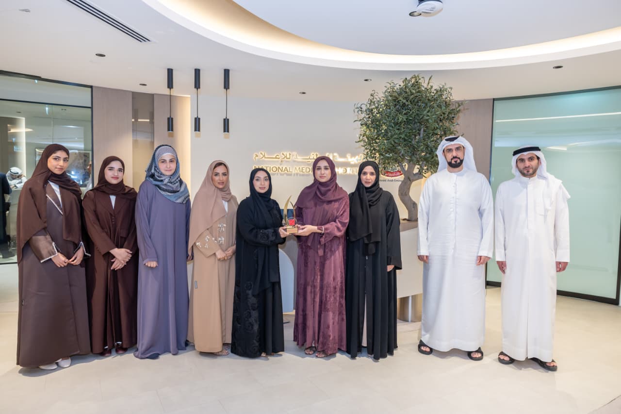 هيئة الفجيرة للثقافة والإعلام» تعزّز التعاون المؤسسي وتبادل الخبرات مع الهيئة الوطنية للإعلام